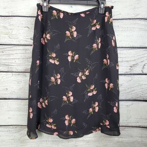 First Issue Liz Claiborne Size 10 Black Floral Skirt